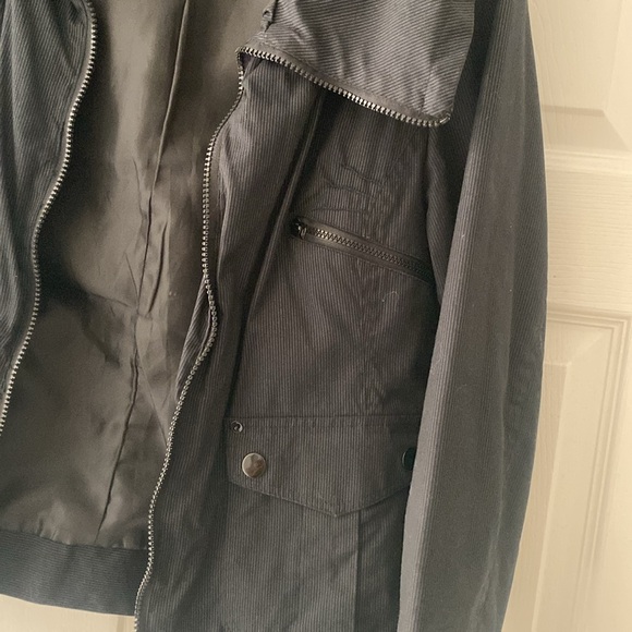 Warehouse one committed to adventure, light jacket size large - Picture 5 of 5